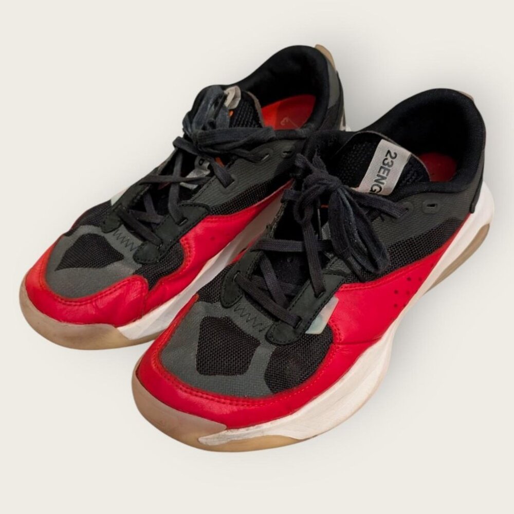 Jordan Mens Air 200E DC9836 086 Black/University Red/White